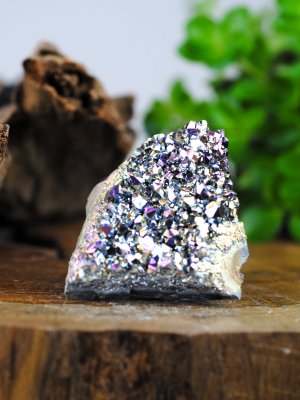 Aura Titan Amethyst, Cluster