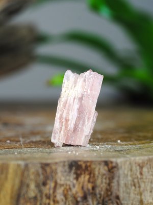 Turmalin, Rosa Rå Bit