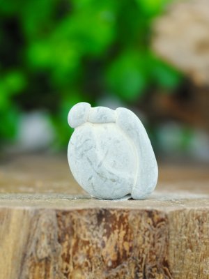 Fairy stone, Raw