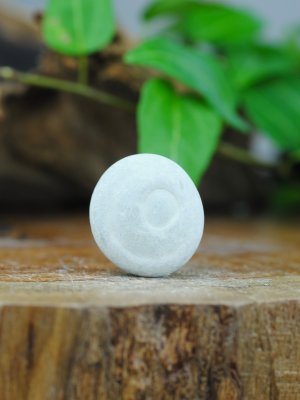 Fairy stone, Raw