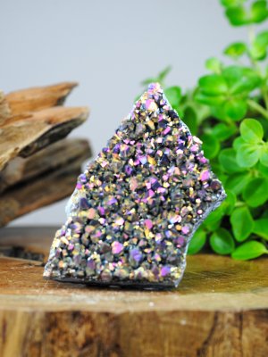 Aura Titan Ametist, Kluster