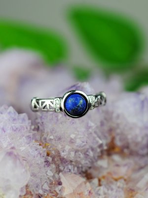 Lapis Lazuli, Ring