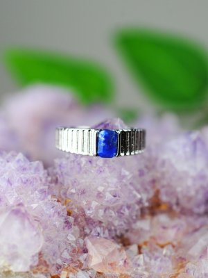 Lapis Lazuli, Ring
