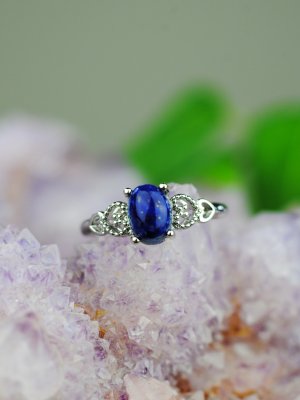 Lapis Lazuli, Ring