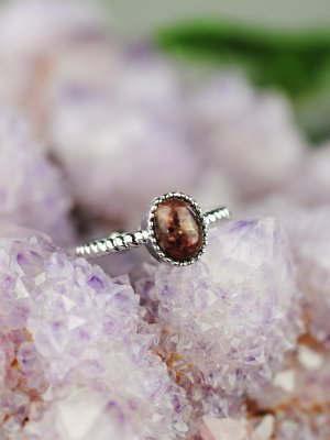 Jordgubbskvarts, Ring