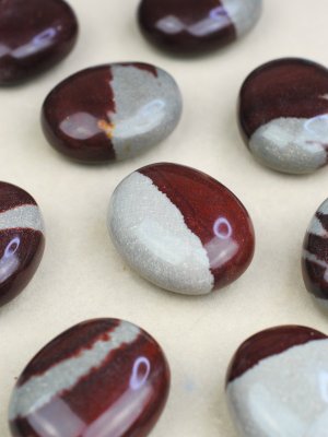 Shiva Lingam, Palm stone