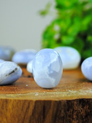 Agate, Blue lace Cuddle stone