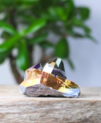 Aura Titan quartz, Cluster