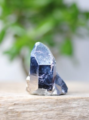 Aura Titan quartz, Cluster