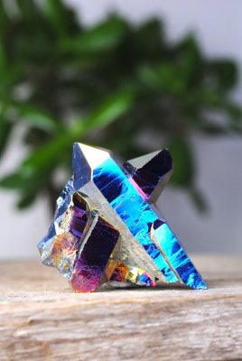 Aura Titan quartz, Cluster