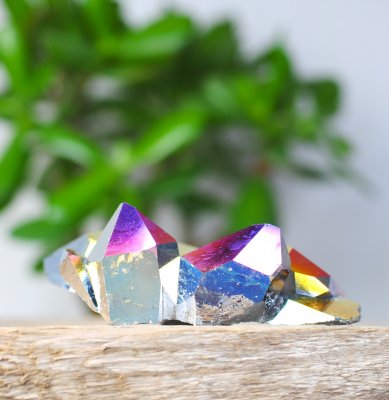 Aura Titan quartz, Cluster