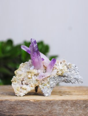 Ametist, Vera cruz Kluster på Matrix HK