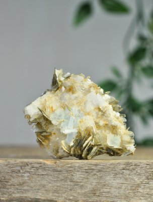 Aquamarine, on Matrix