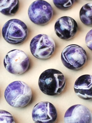 Amethyst, Chevron Sphere
