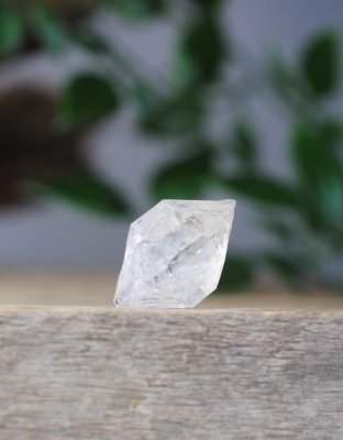 Herkimer diamond, Point