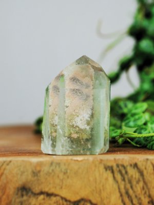 Lodolitkvarts, Spets