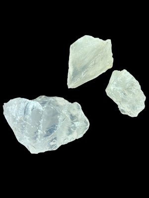 Azeztulite, Raw piece