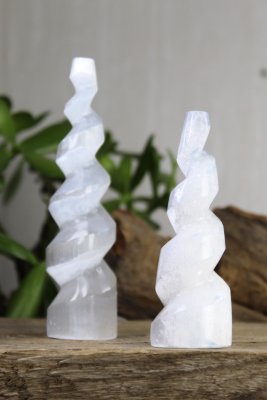 Selenit, White Unicorn horn Thin