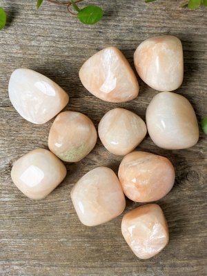 Stilbite, Tumbled