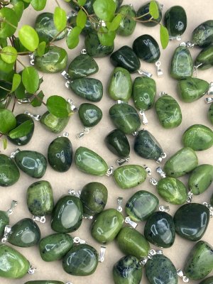 Jade, Nefrit Hänge Nugget