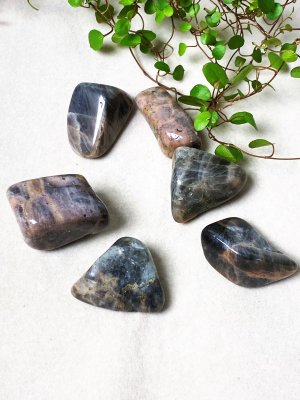 Månsten, Svart Trumlade