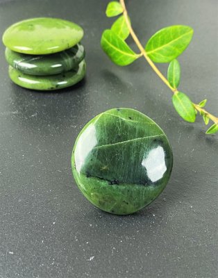 Jade, Nefrit No worry
