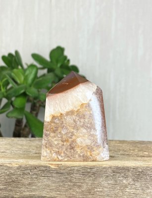 Agate, Red lace Point with Druzy