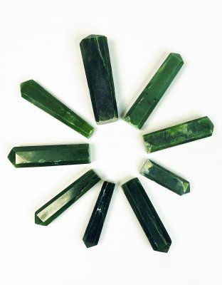 Jade, Nefrit Spets till hänge
