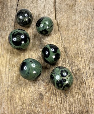 Jasper, Kambaba Cuddle Stones