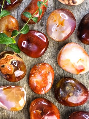 Carnelian, Palm stones