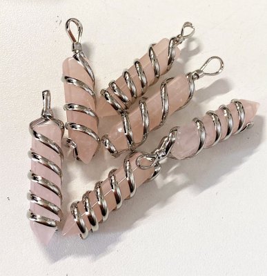 Rose Quartz, Pendant Twist