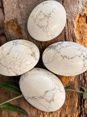 Howlit, Handstenar Polerade