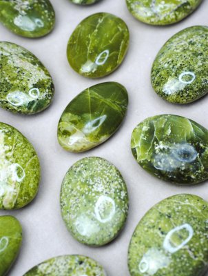 Serpentin, Grön Handsten